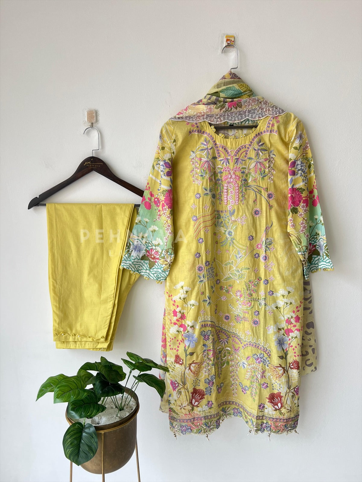 Embroidered Lawn Suit with Scallop Dupatta-1704