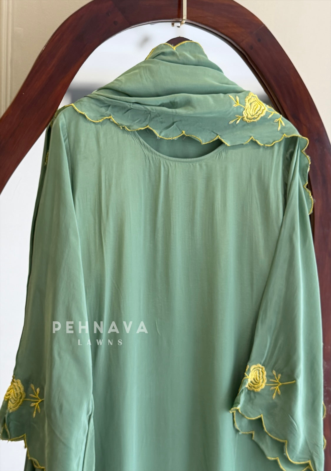 Floral Embroidered Suit-4682