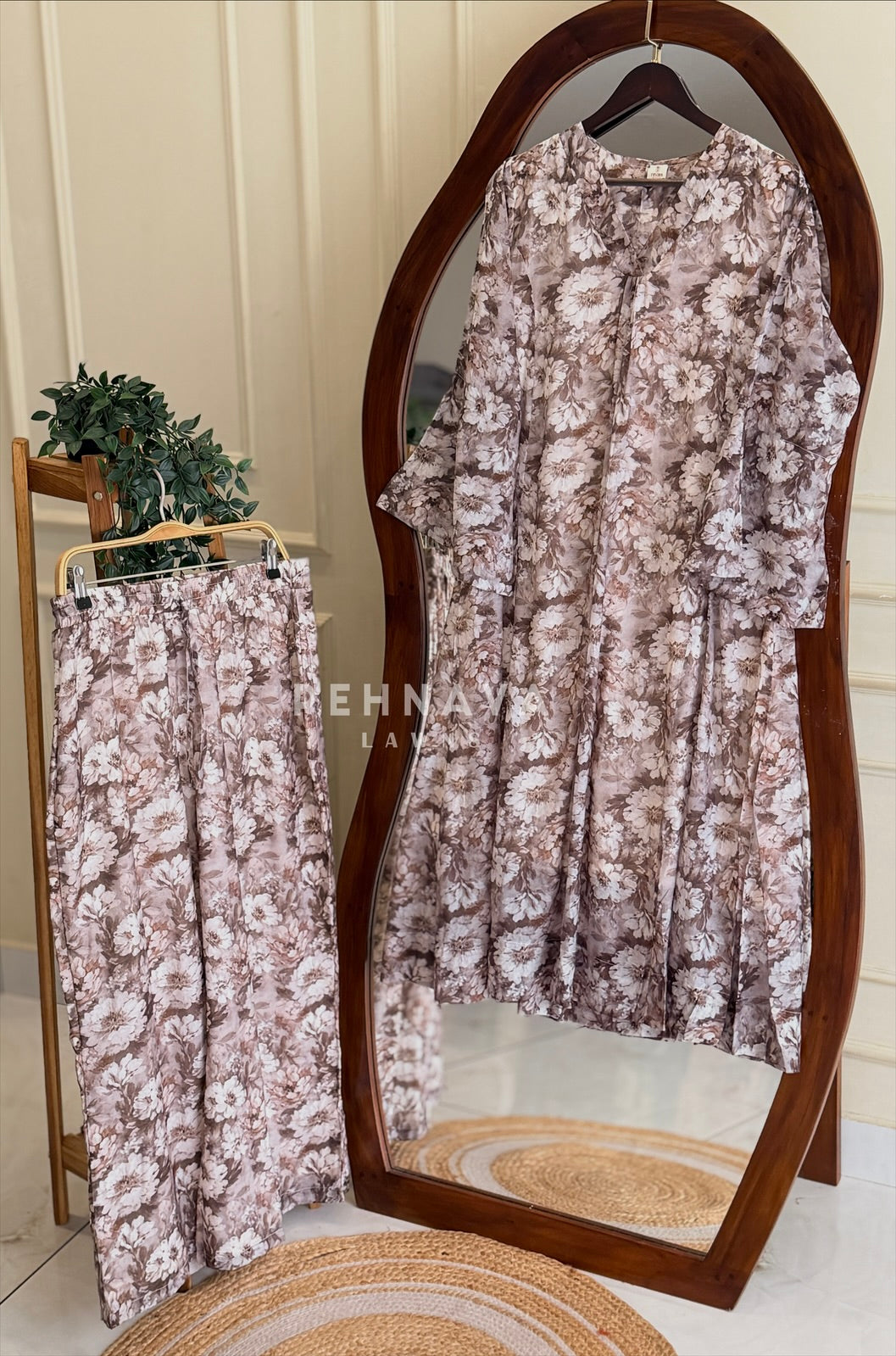 V-Neck Printed Co-ord Set