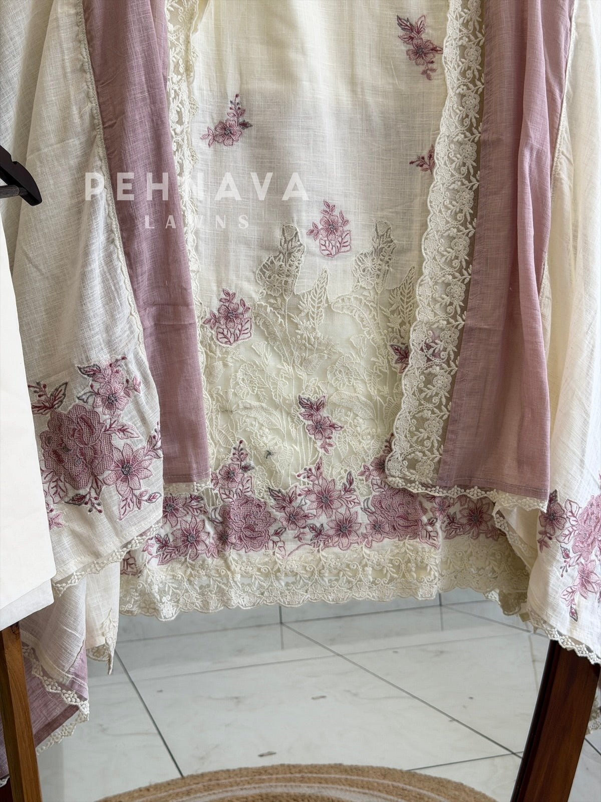 Floral Embroidered Linen Unstitched Suit L-90