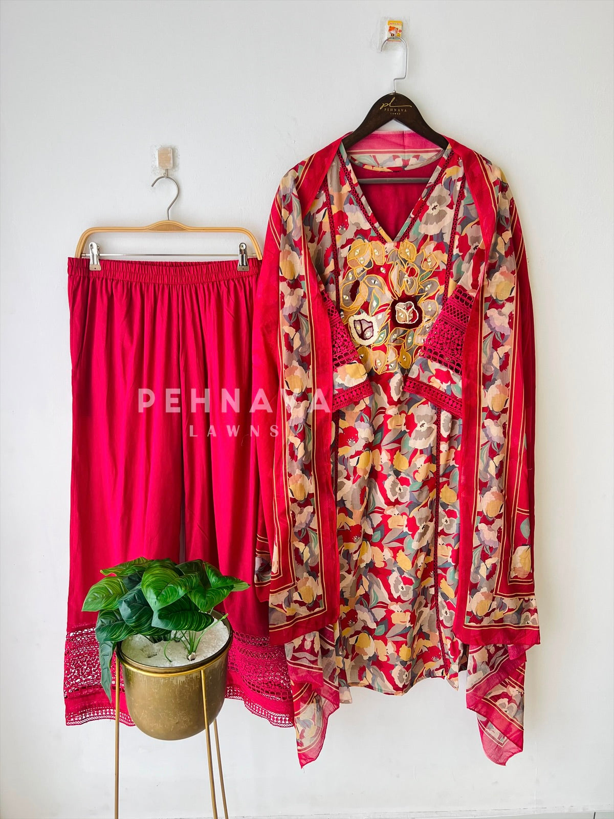 Floral Print Cotton Suit with Lace-17141 - Pehnava Lawns