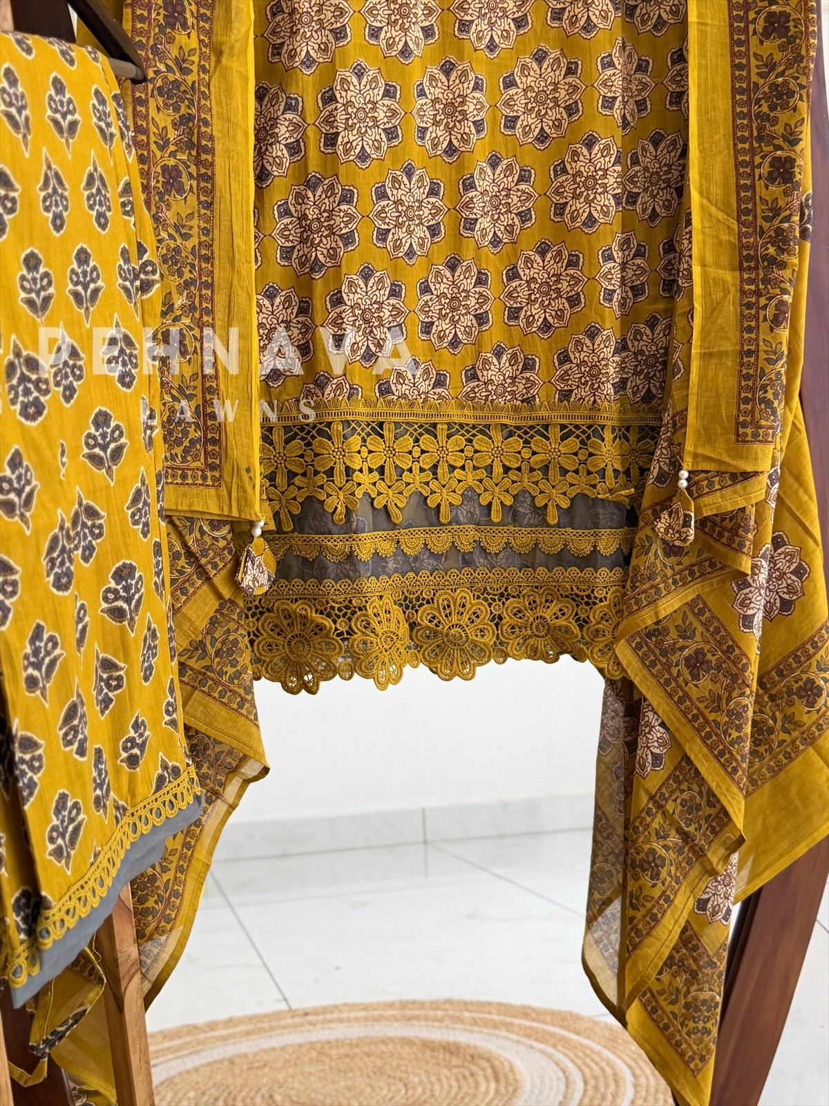 Lace Trimmed Printed Suit Set 253