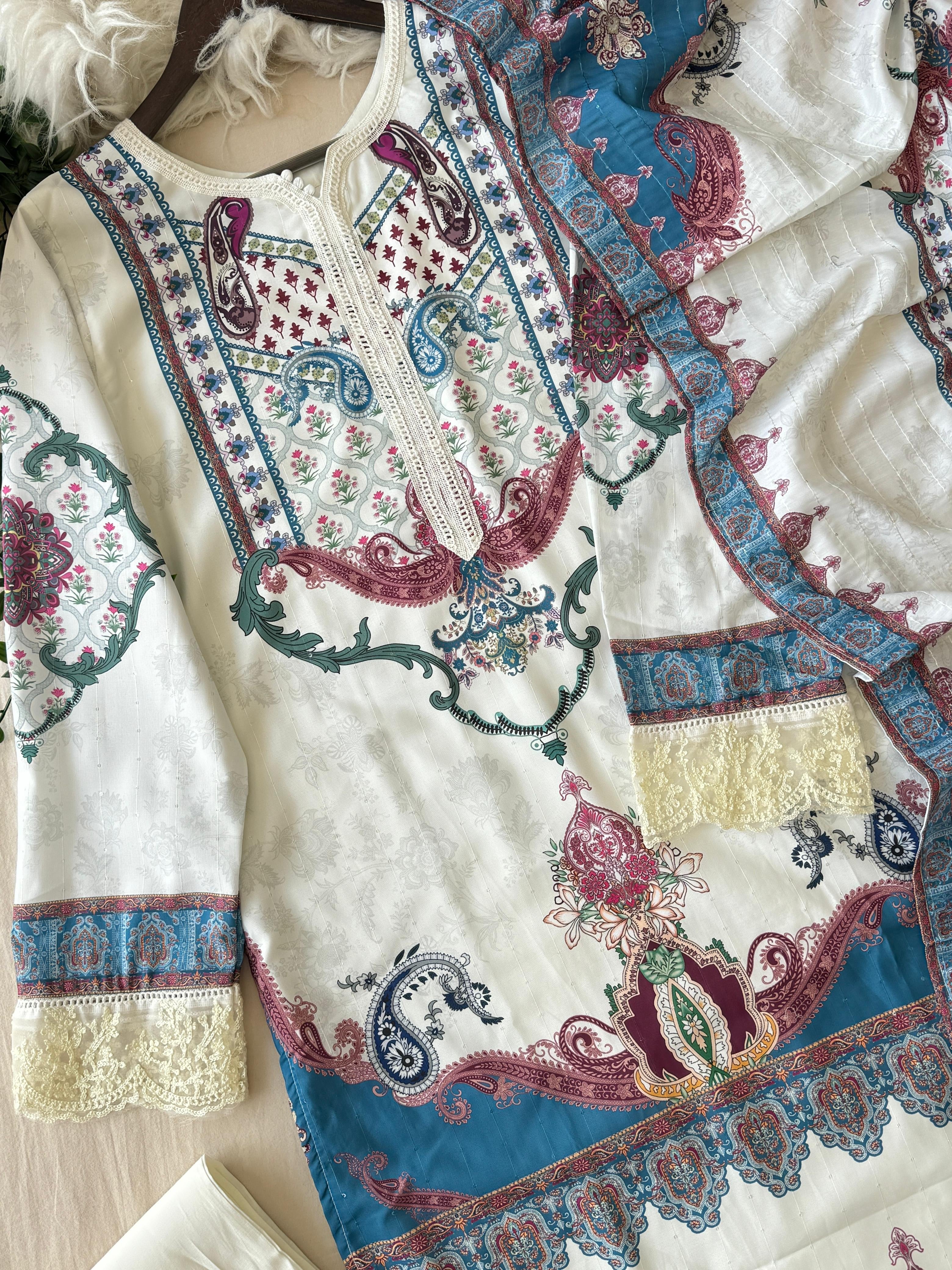 White Muslin Suit-5673 - Pehnava Lawns