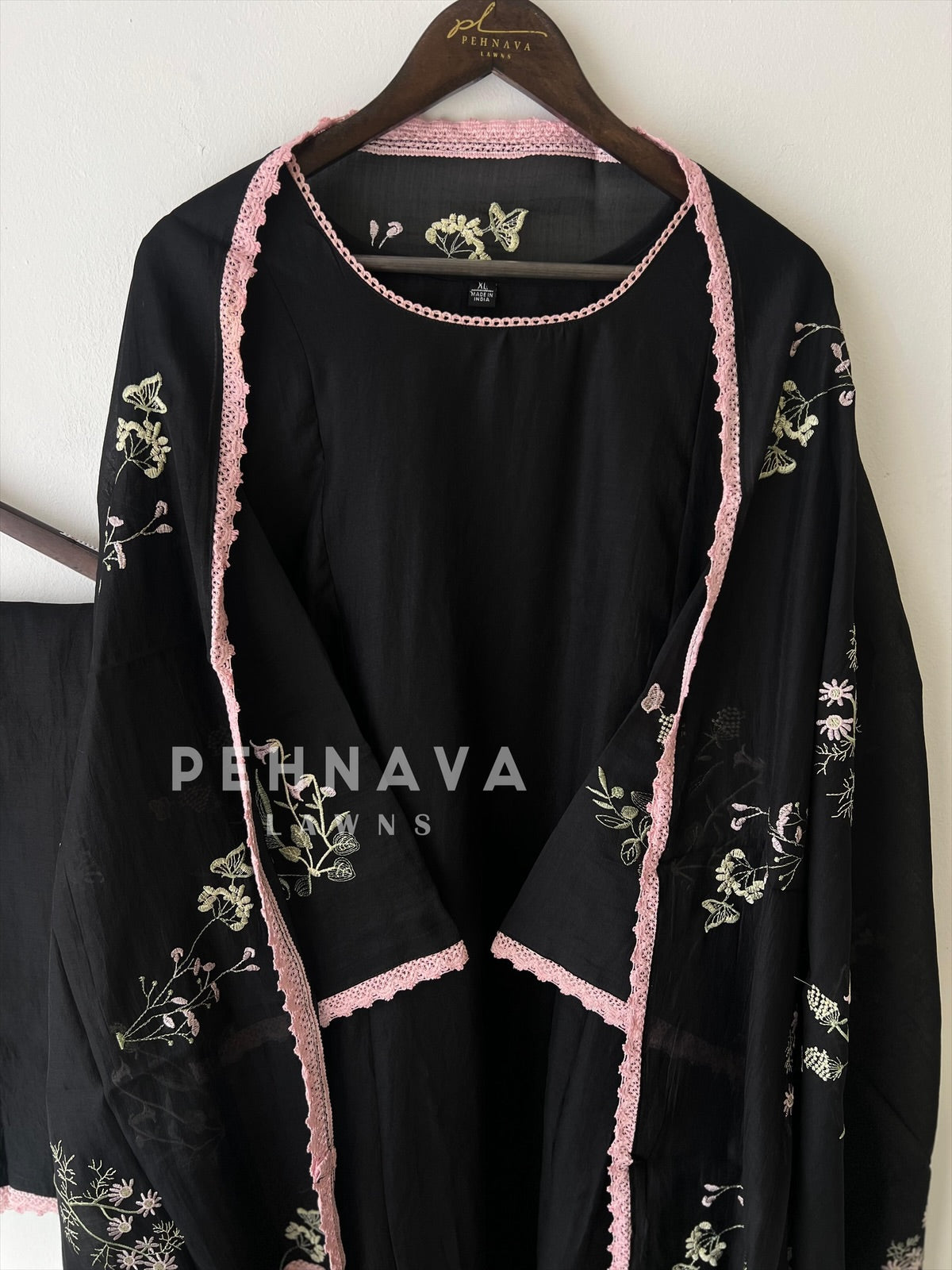 Lace-Trimmed Embroidered Suit-4139 - Pehnava Lawns