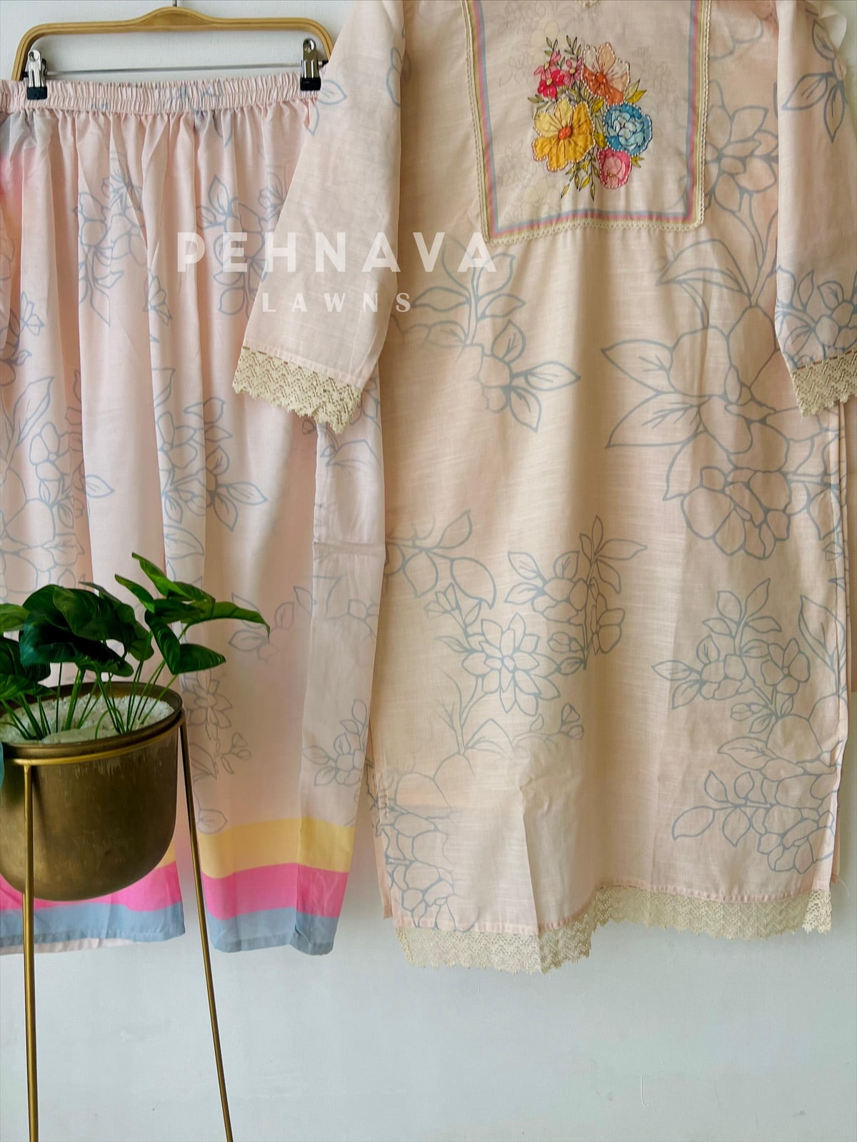 Floral Linen Printed Suit-13424 - Pehnava Lawns
