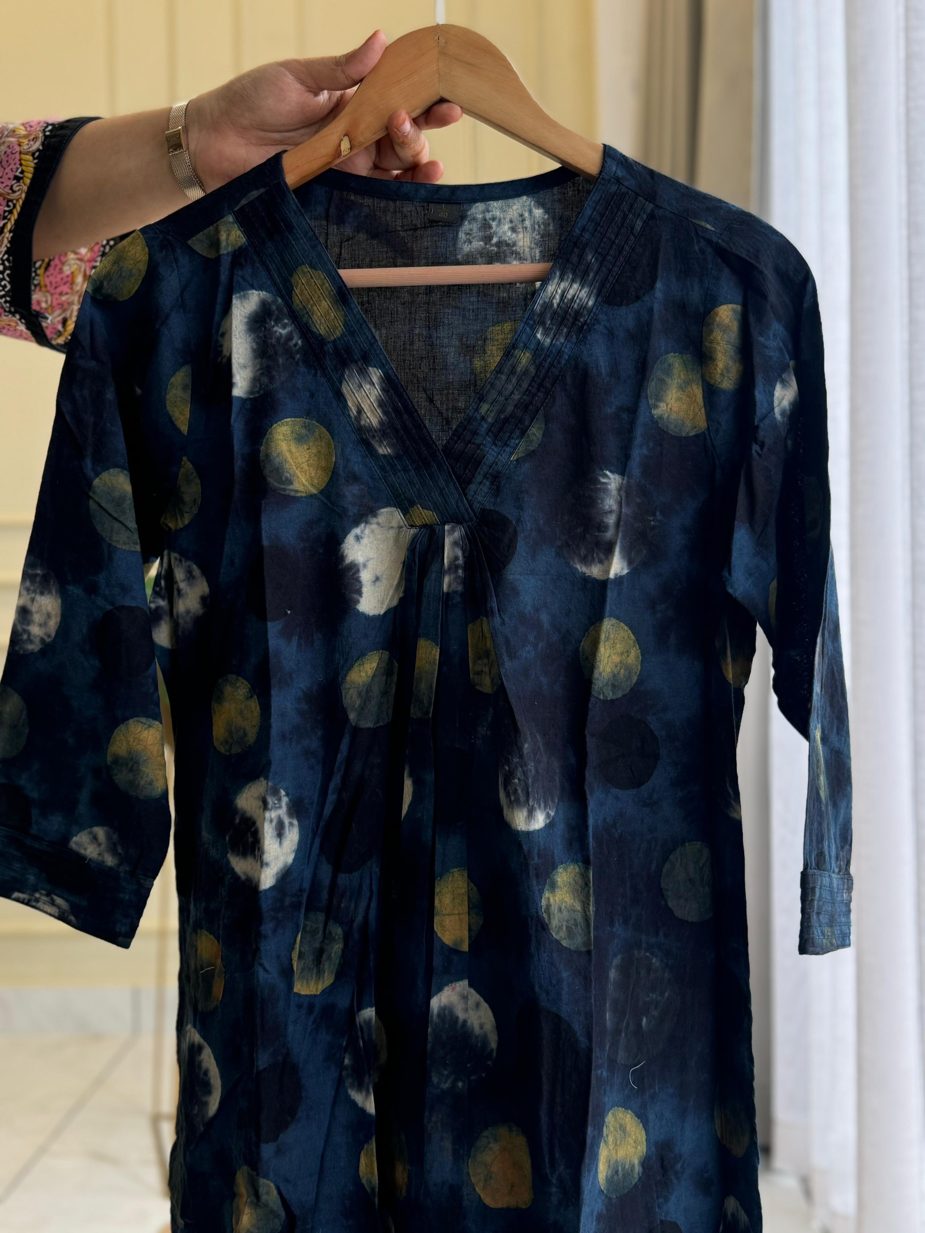 Cotton Kurti Featuring Polka Dot Print-3