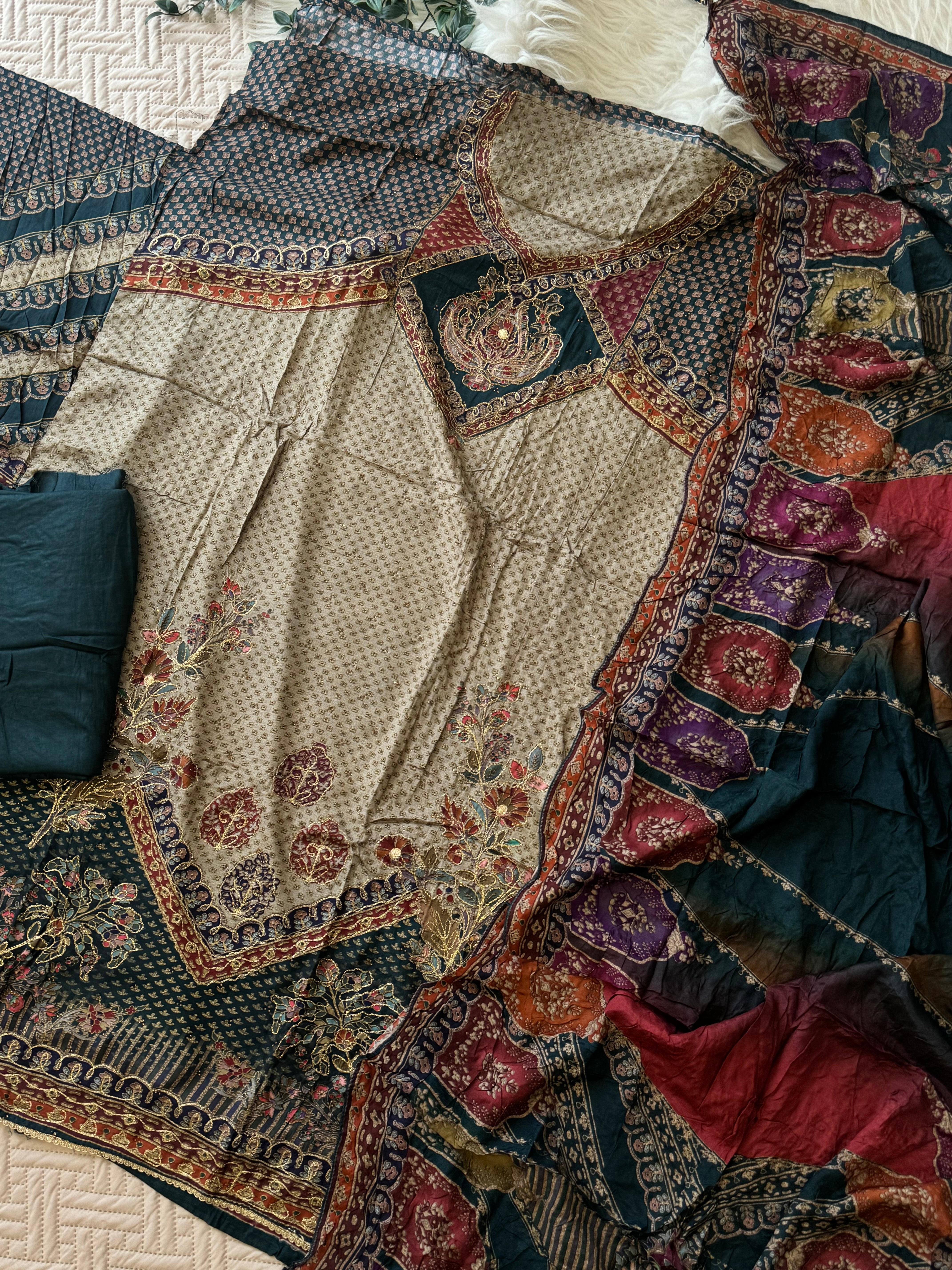 Pure muslin with detailings  and muslin Dupatta-280