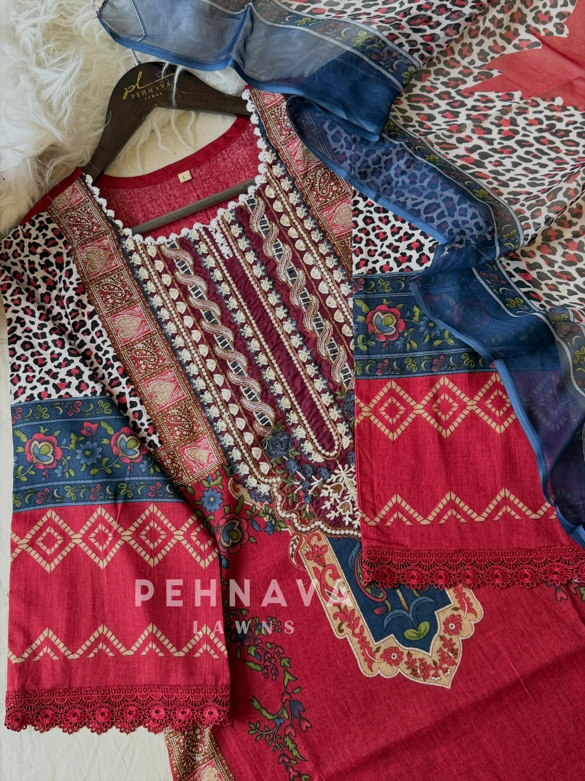 Printed Unstitched Suit-1500 B - Pehnava Lawns