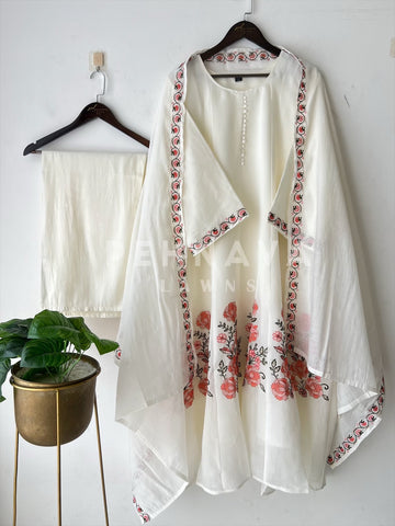 Floral Embroidered Panel Cut Suit-3478 - Pehnava Lawns