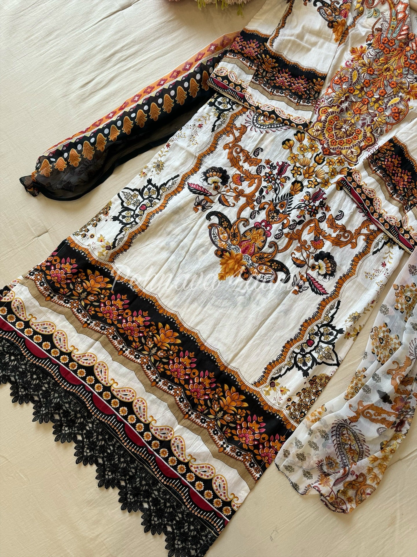 Formal Cotton Suit Featuring Embroidered patches-1031 A