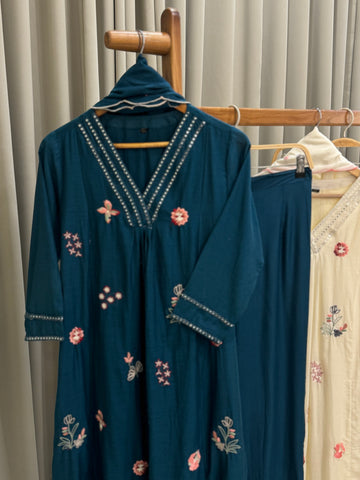 Mul Cotton A-line suit with embroidery