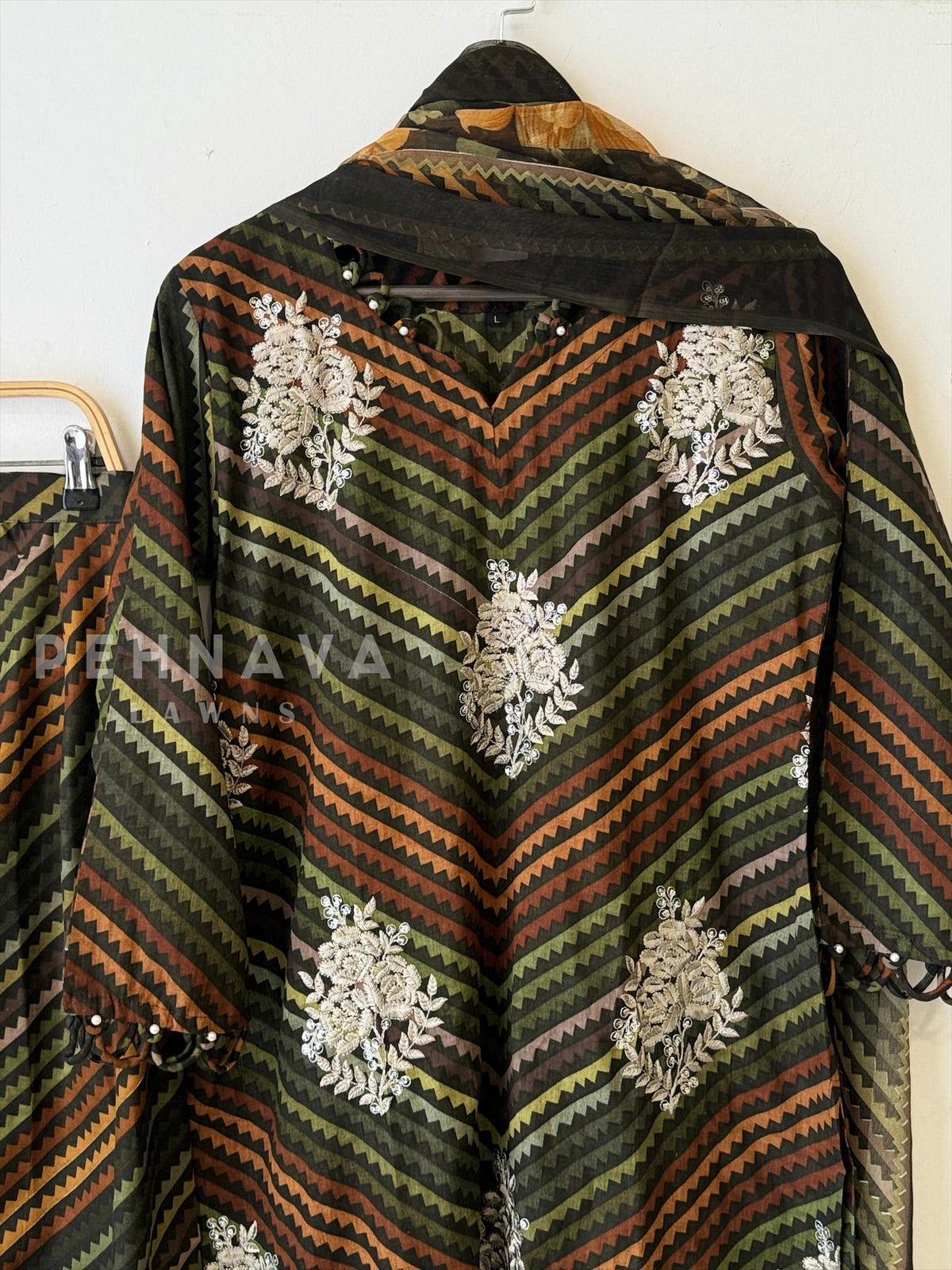 Chevron Lawn Suit with Printed Dupatta-Chiffon 1415 - Pehnava Lawns