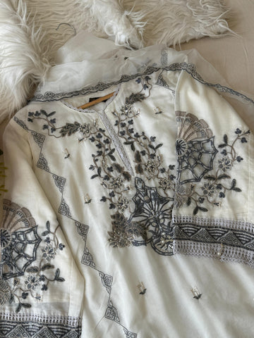 Embroidered Suit Set