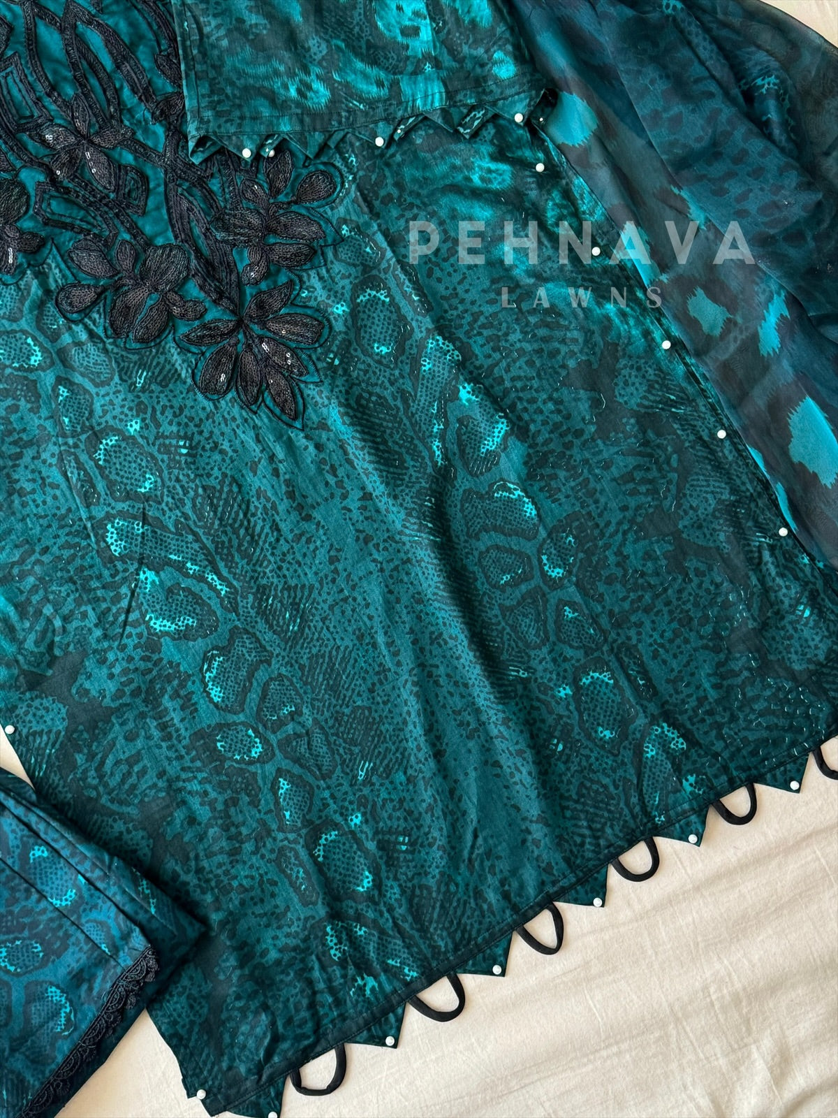 Teal Embroidered Kurta Set - Pehnava Lawns