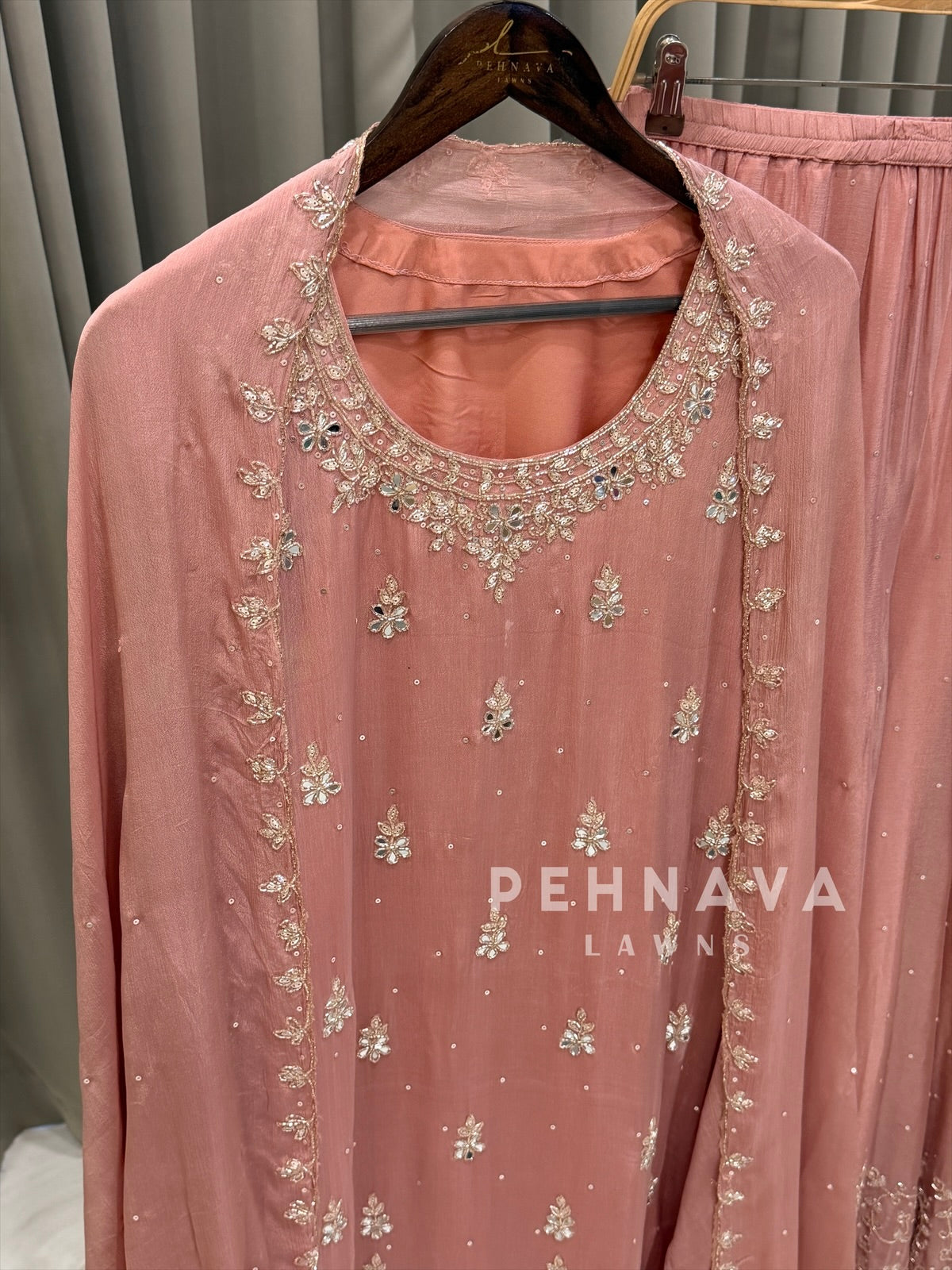 Premium Chinnon Handworked Ensemble-U4308