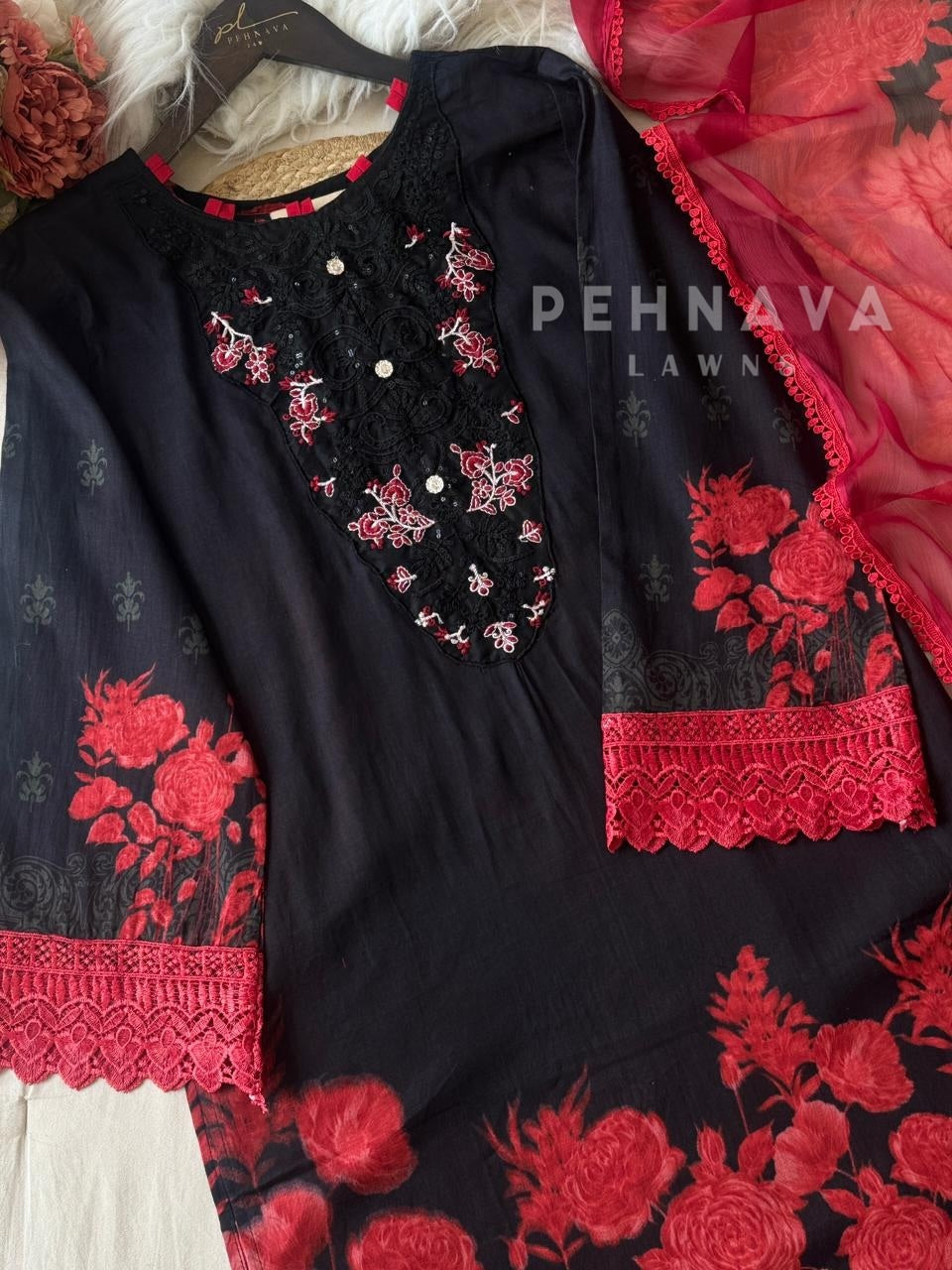 Lace Detailed Pakistani Suit-AZ-1115 - Pehnava Lawns