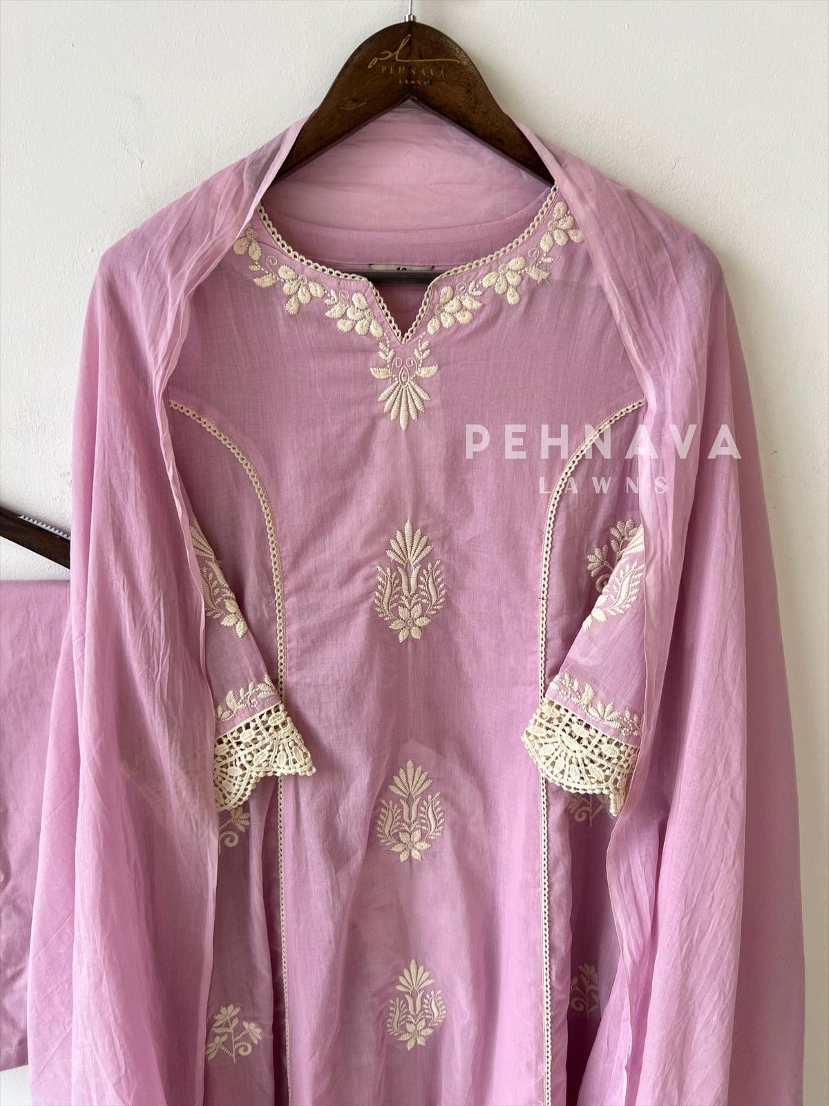Mulcotton Embroidered Suit
