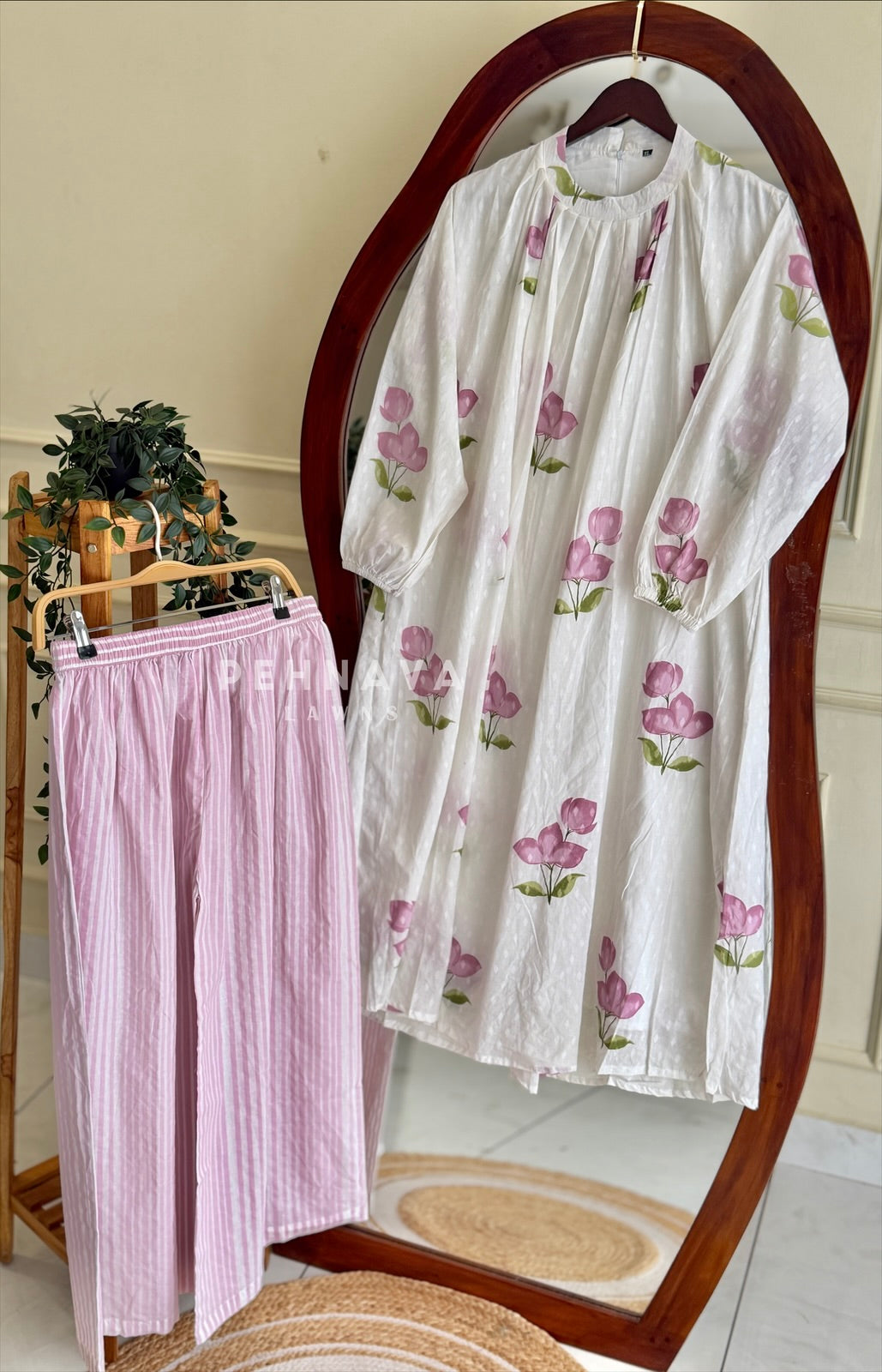 Halter Neck Pleated Printed Suit Set
