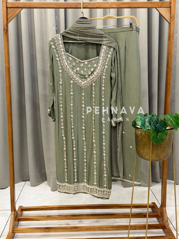 Premium Handworked Chinnon Ensemble-9079