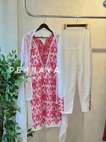 Glamorous Cutwork Suit Ft. Organza Dupata - Pehnava Lawns