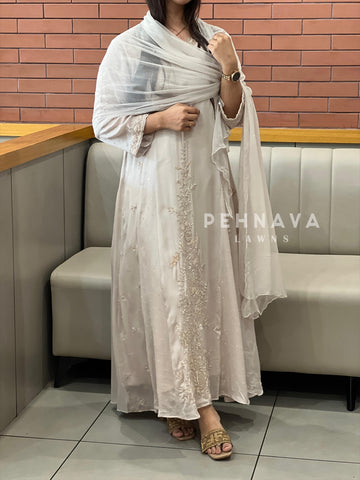 Handworked Vine Detail Suit - Pehnava Lawns