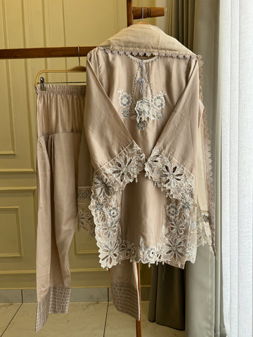 New Modern Farshi Salwar - Pehnava Lawns