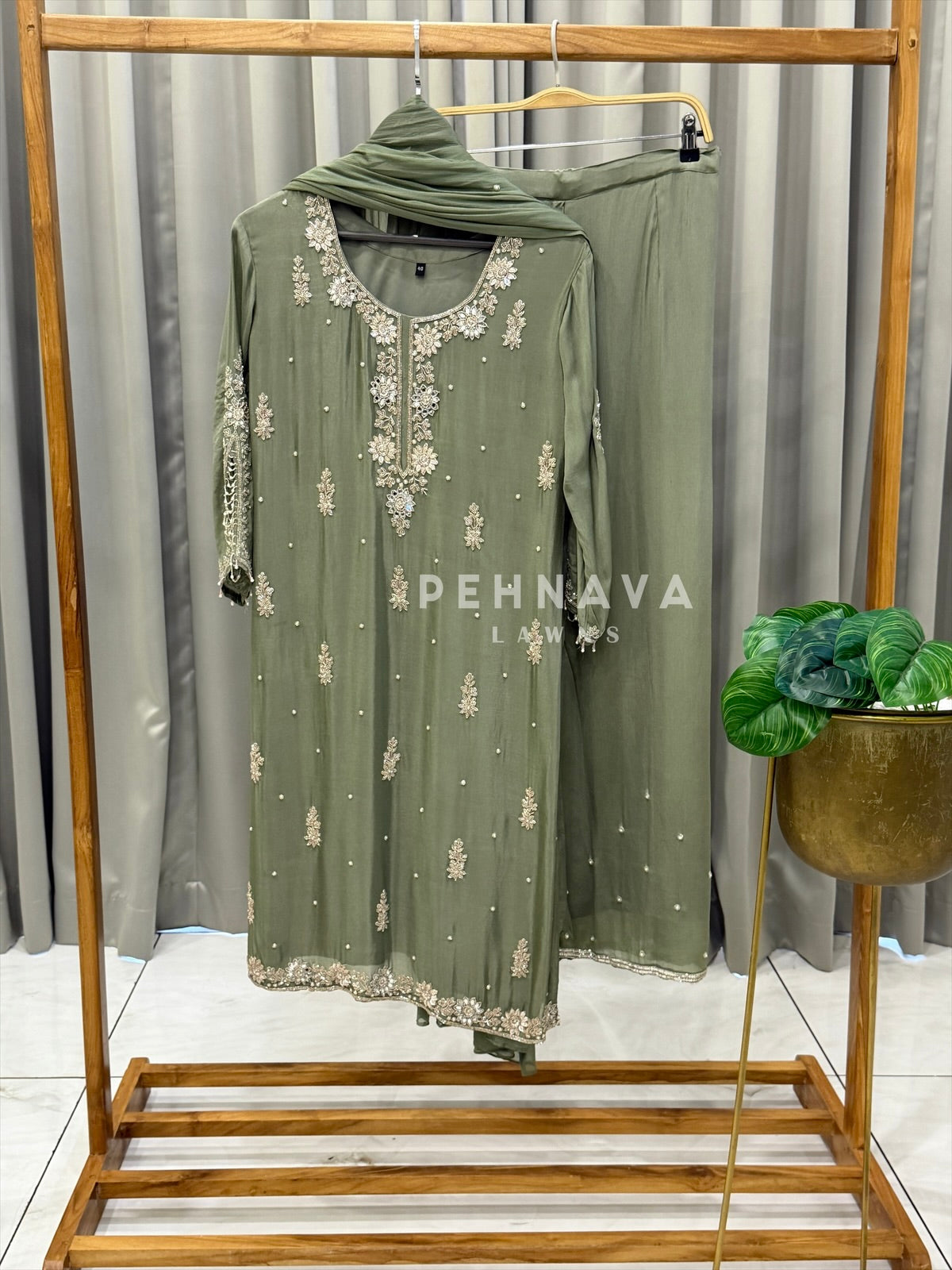 Premium Handworked Chinnon Ensemble-8985