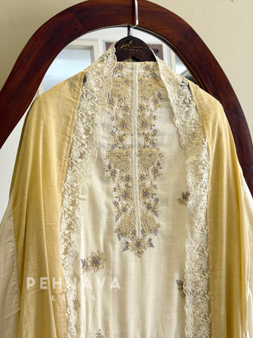 Floral Embroidered Linen Unstitched Suit L-90