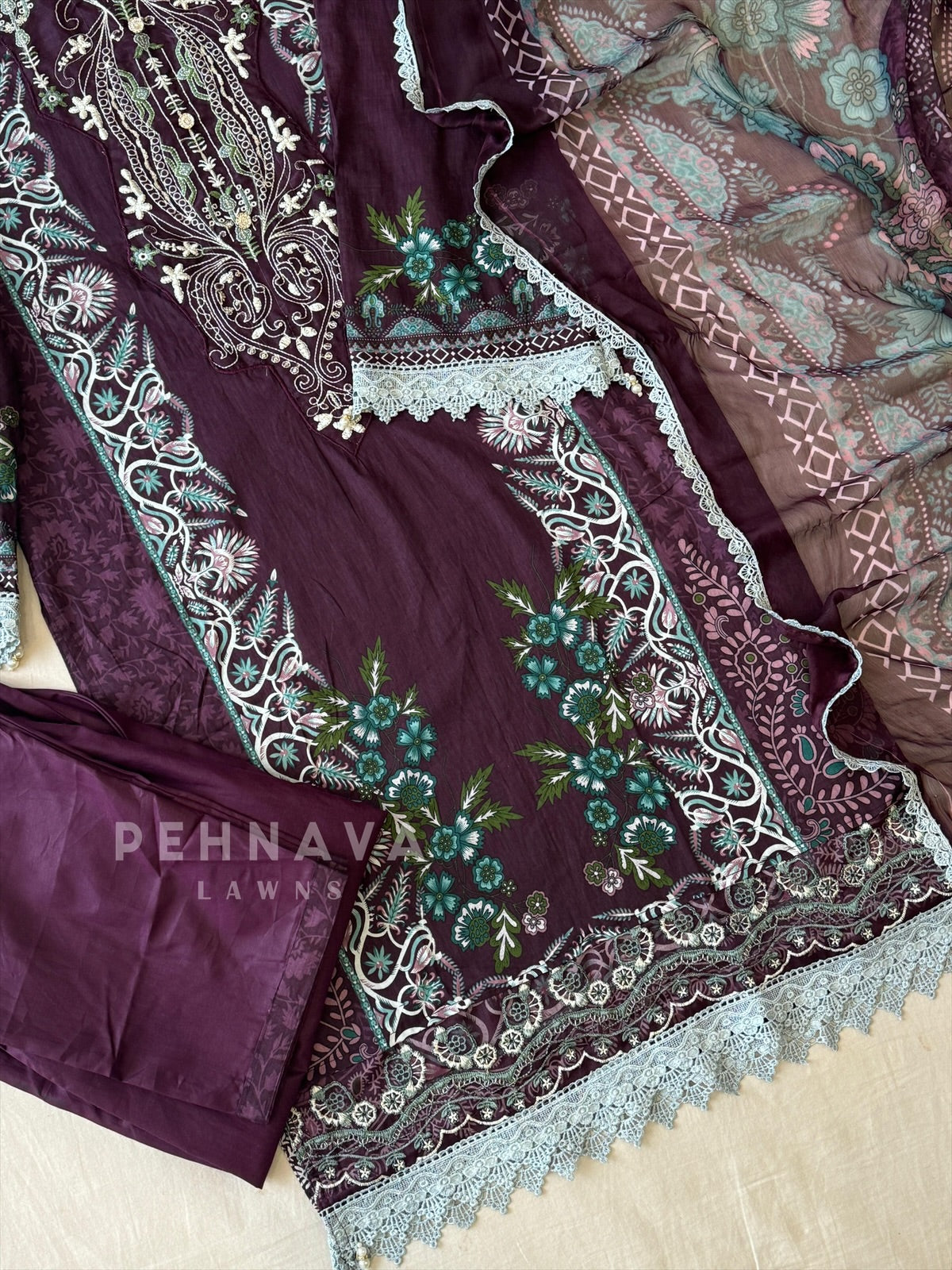 Embroidery Print Suit-1460