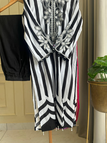 Black Vibrant Floral Suit-2003