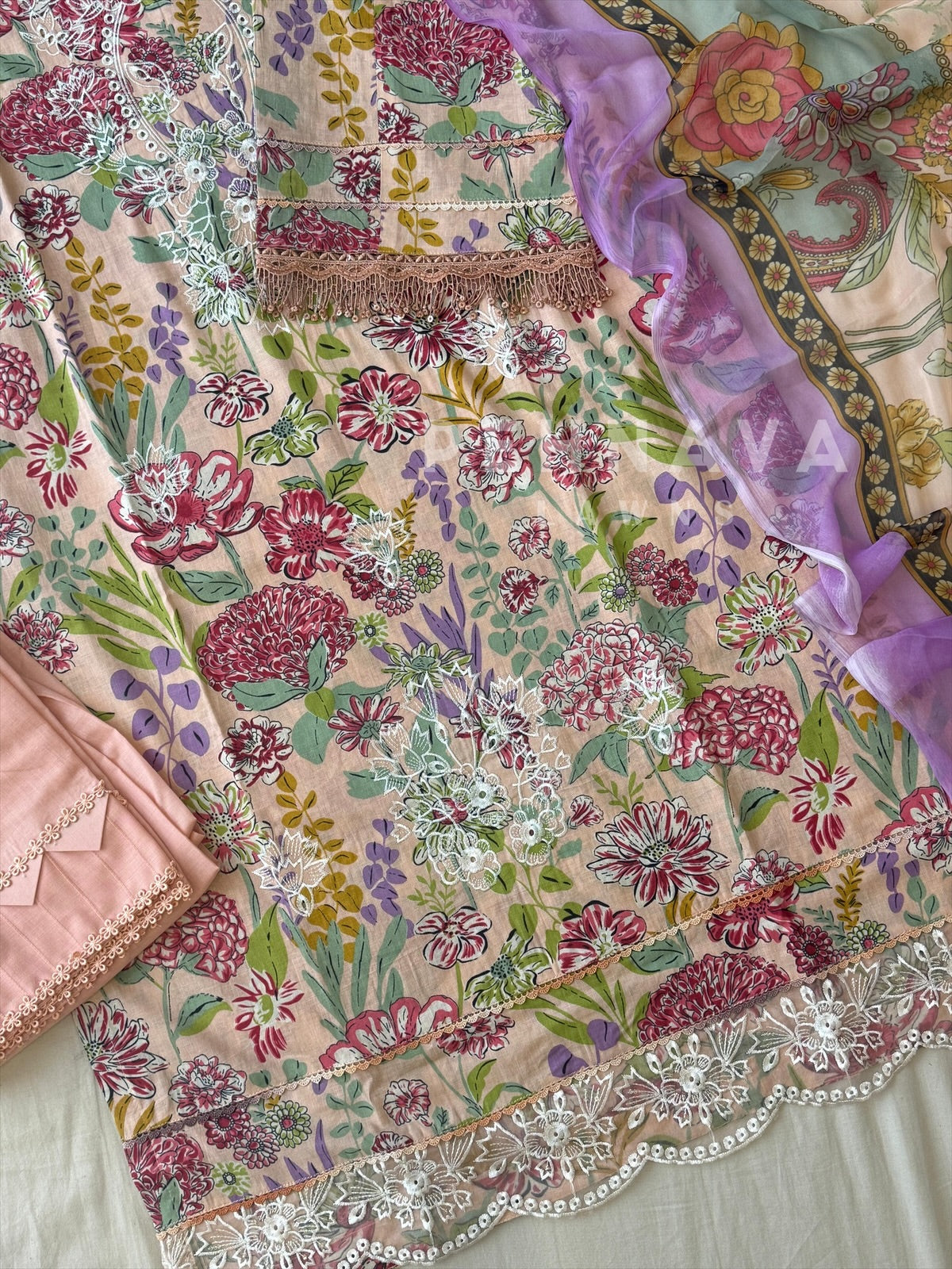 Pink Floral Lawn Collection-AZ-1407 - Pehnava Lawns