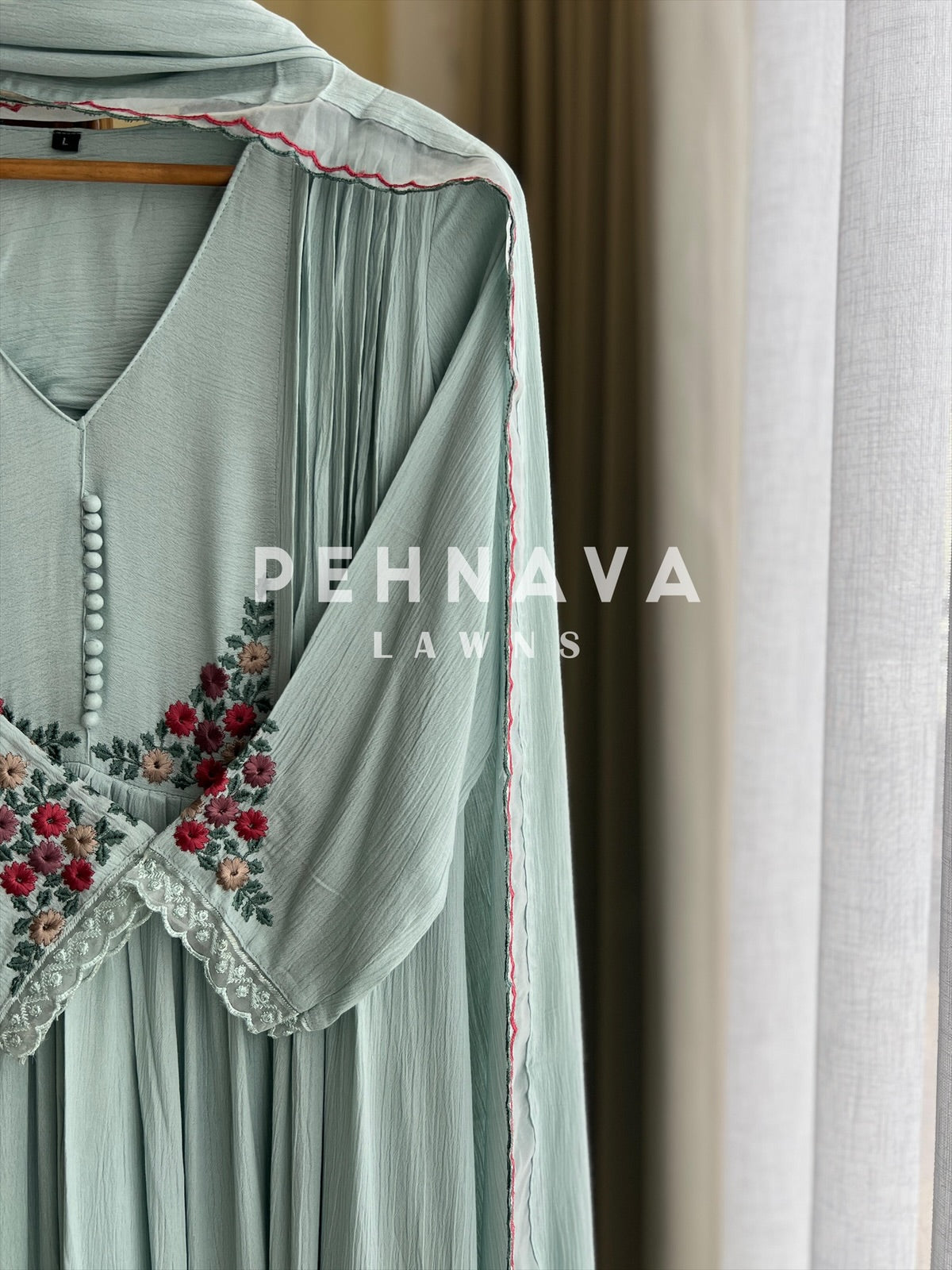 Flowy Rayon Crush Suit - Pehnava Lawns