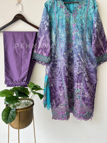 Embroidered Lawn Suit with Scallop Dupatta-1705 - Pehnava Lawns