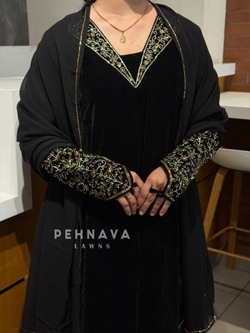 Premium Velvet Handworked Ensemble H 467