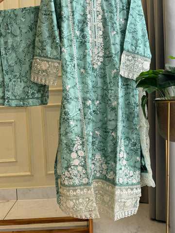 Premium Hand Embroidery Lawn Suit-1