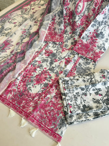 Traditional Embroidery Detailed Suit-7 - Pehnava Lawns