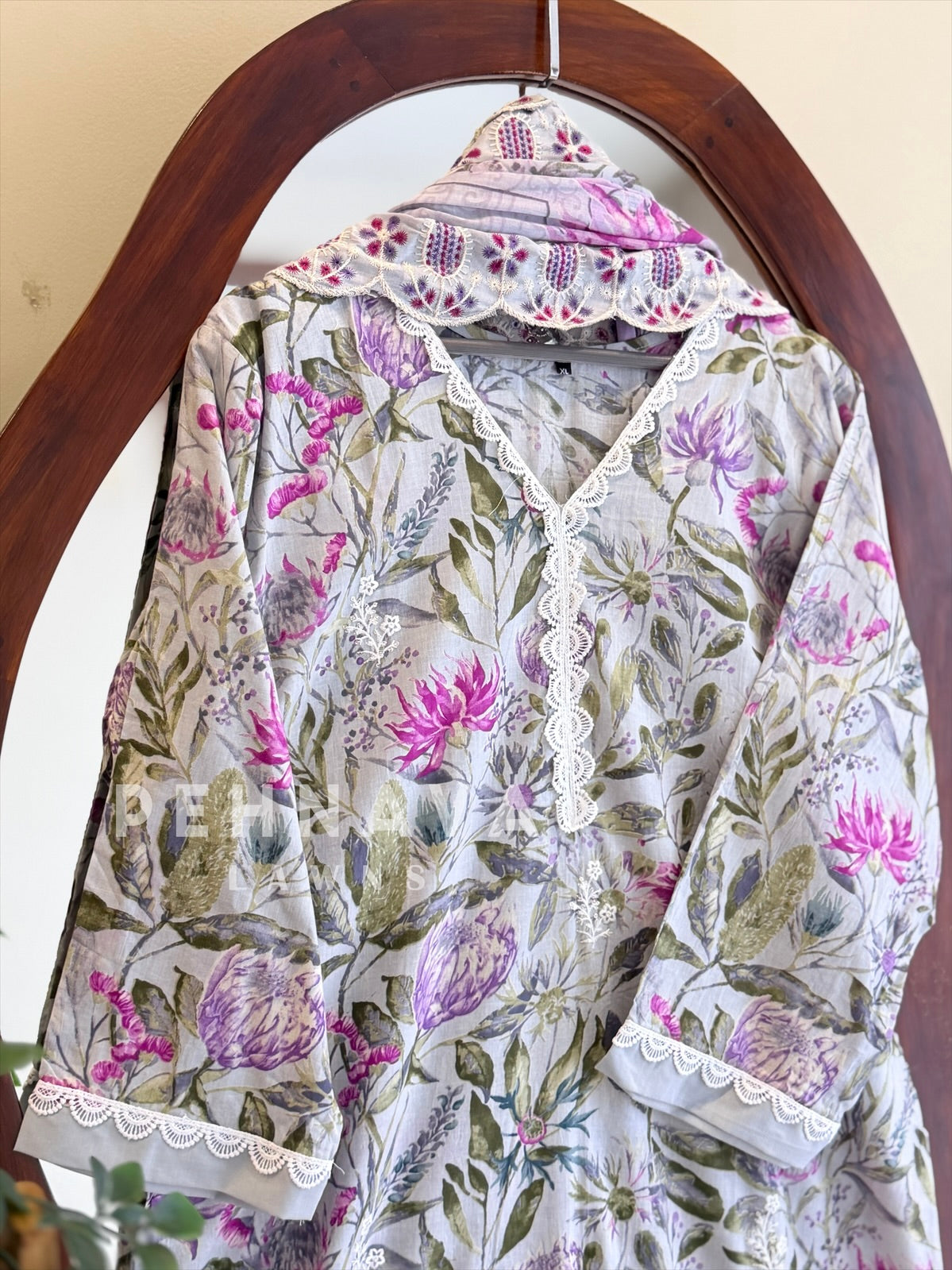 Lace Detailed Printed Suit
