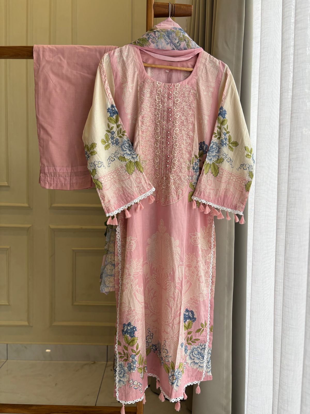 Floral Printed Pak-Suit-001