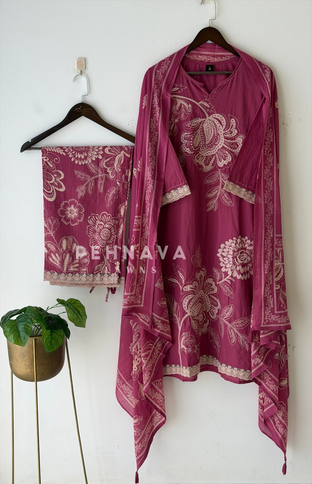 Floral Embroidered Cotton Suit Set 2599