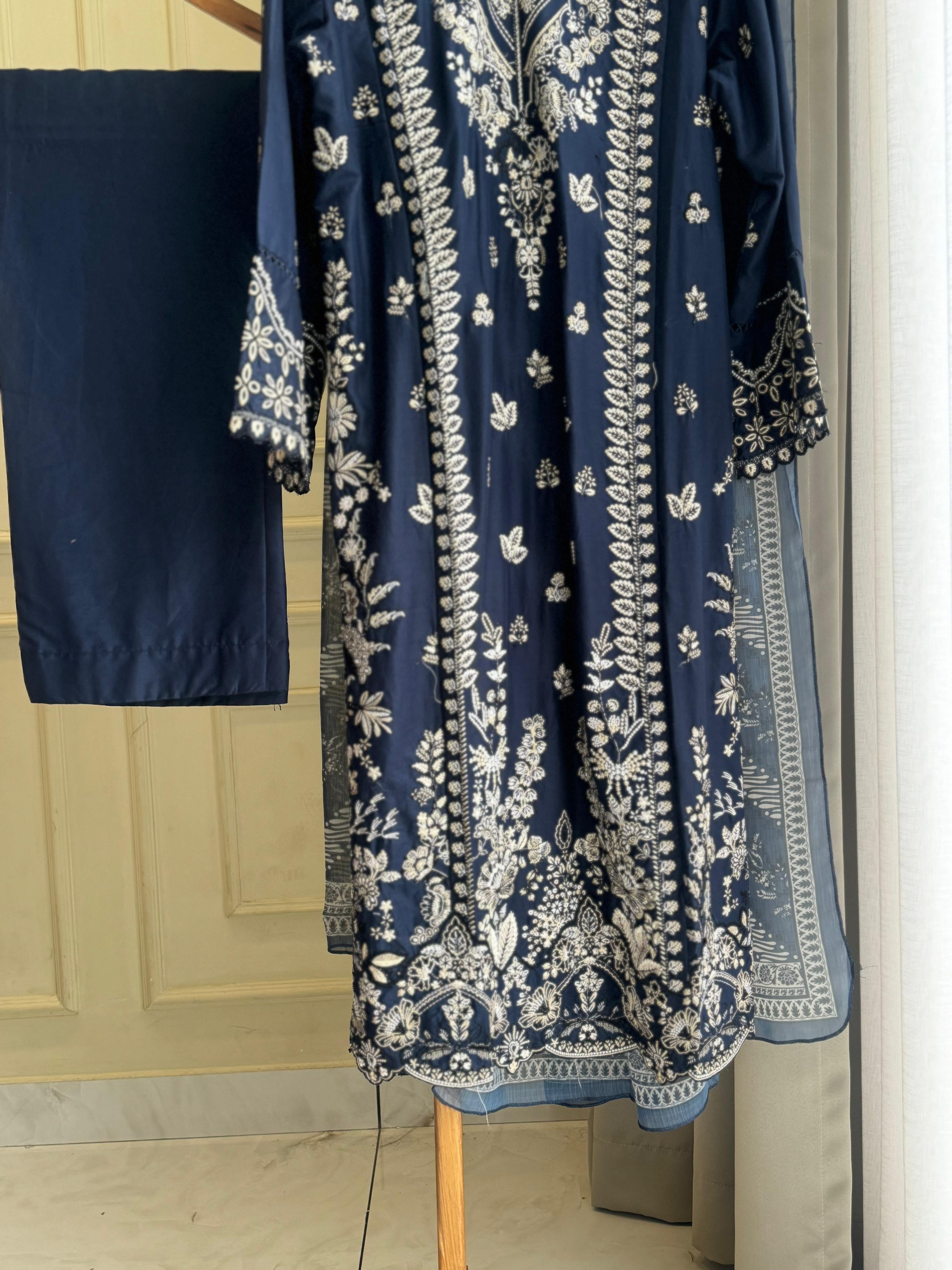 Binsaeed Pakistani Embroidered lawn Suit-0854