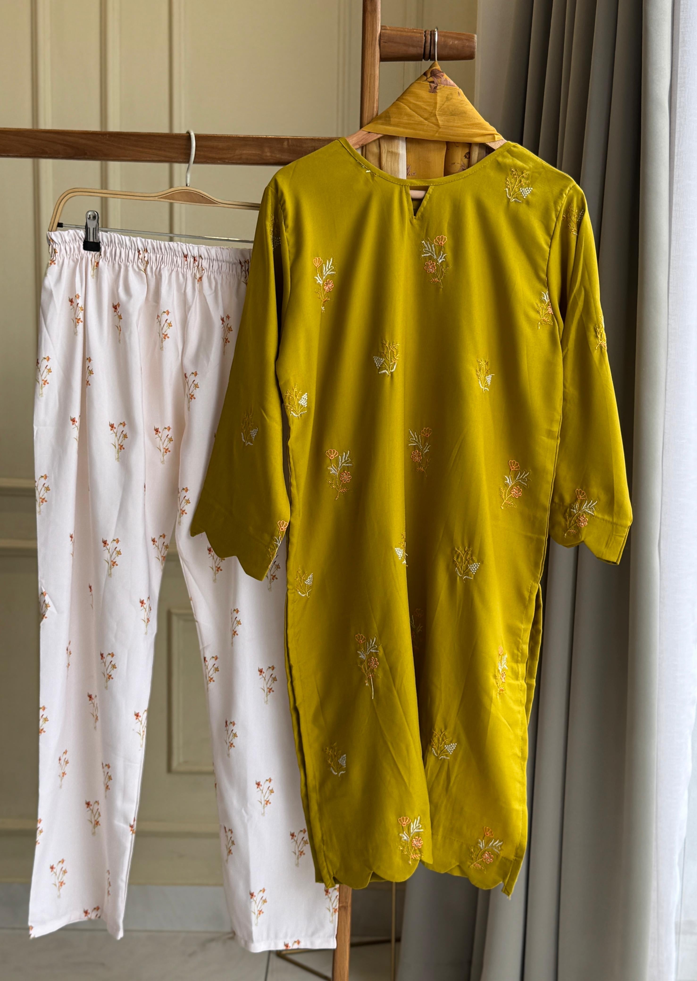 Comfortable and Trendy Tunic Set