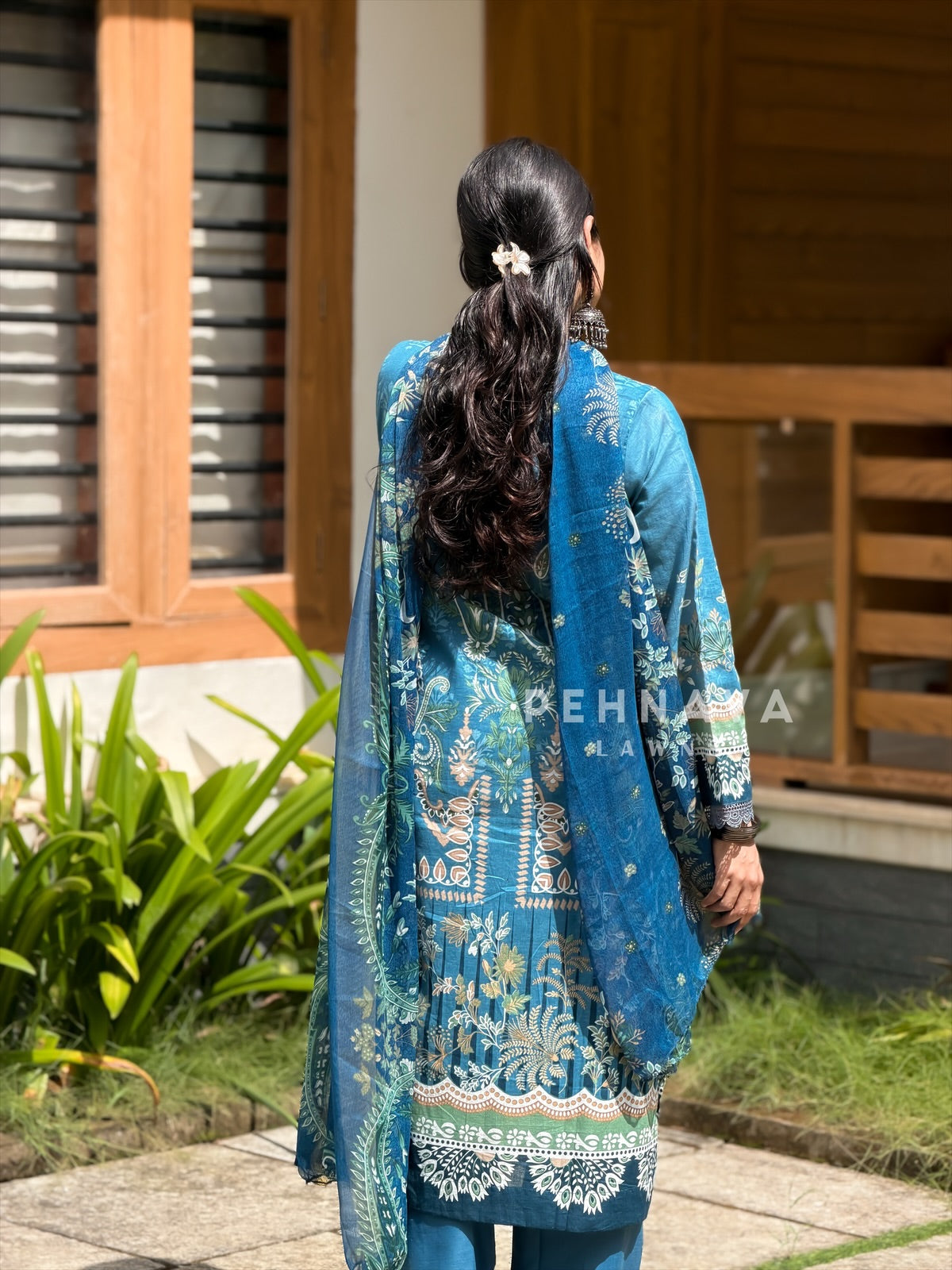 Signature Embroidered lawn Unstitched Suit 1555