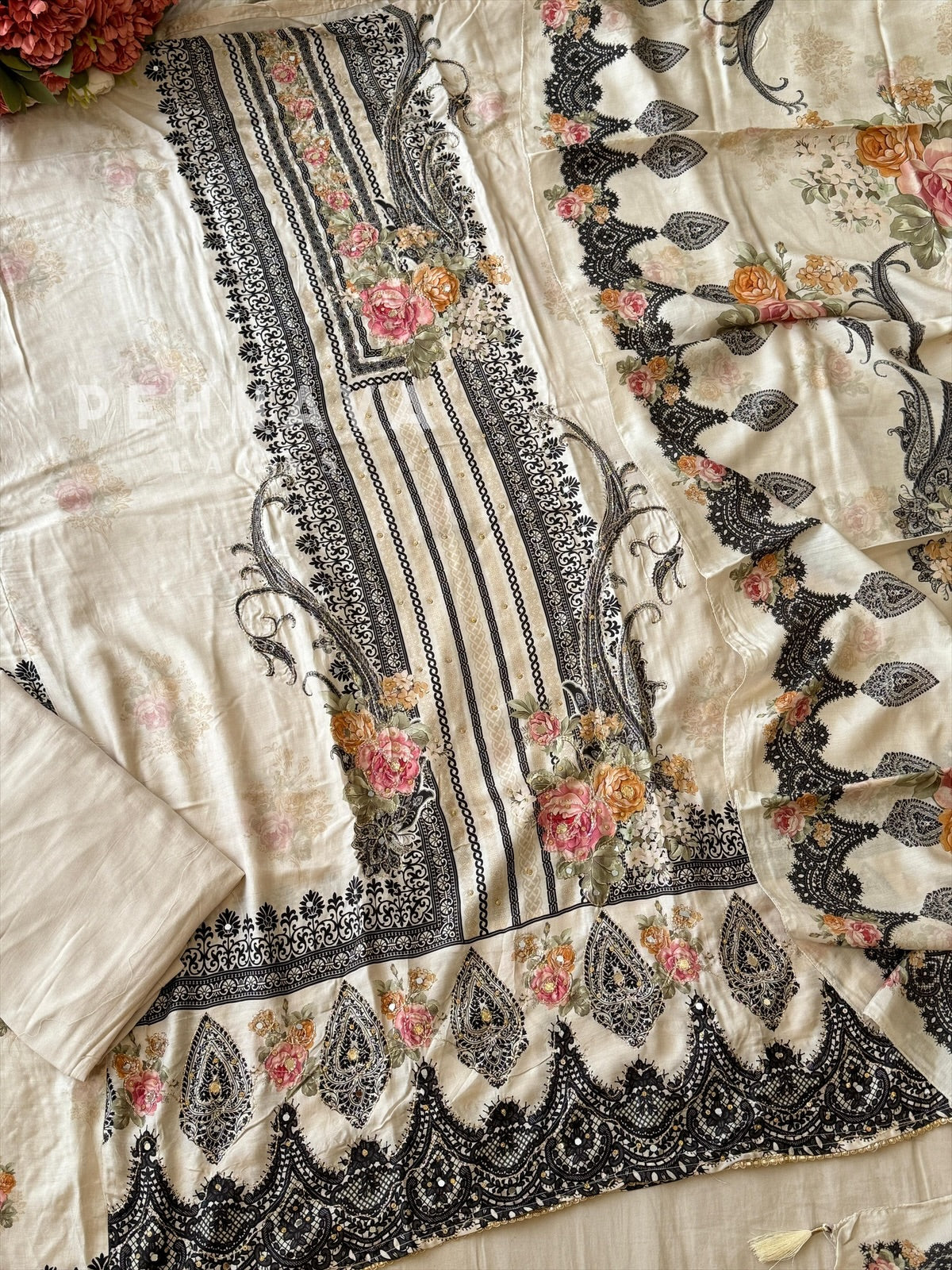 Muslin Unstitched Suit-KT-342 - Pehnava Lawns