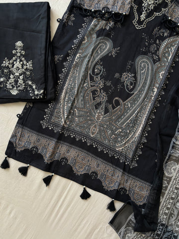 New Ready to wear Pakistani Embroidered Suit - Pehnava Lawns