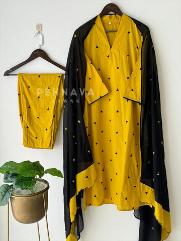 V-Neck Embroidered Cotton Suit - Pehnava Lawns