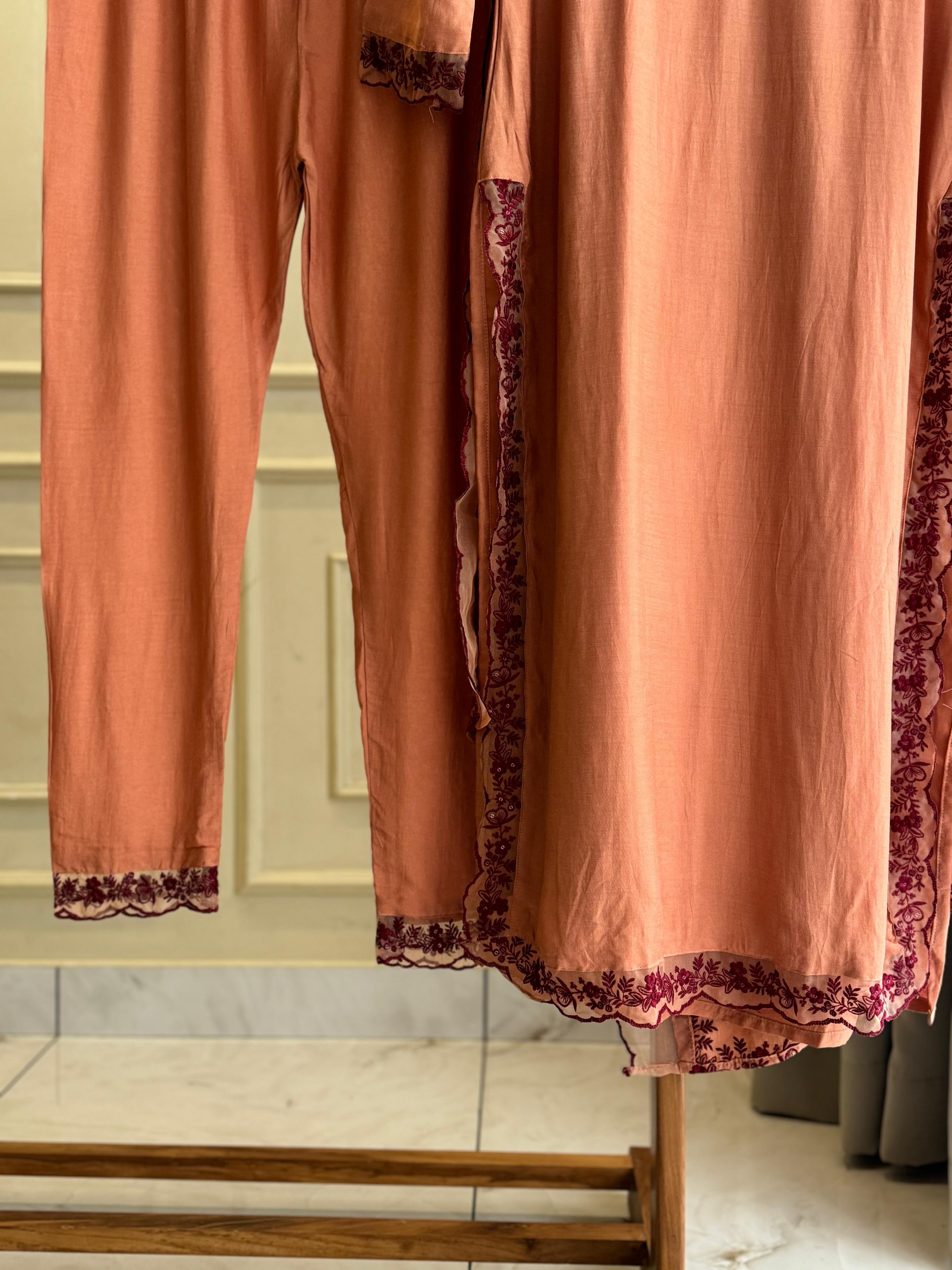 Muslin Designer Pattern Suit - Pehnava Lawns