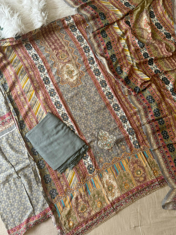 Muslin Suit with hand detailings-227
