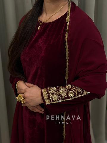 Velvet Handworked suit H 407