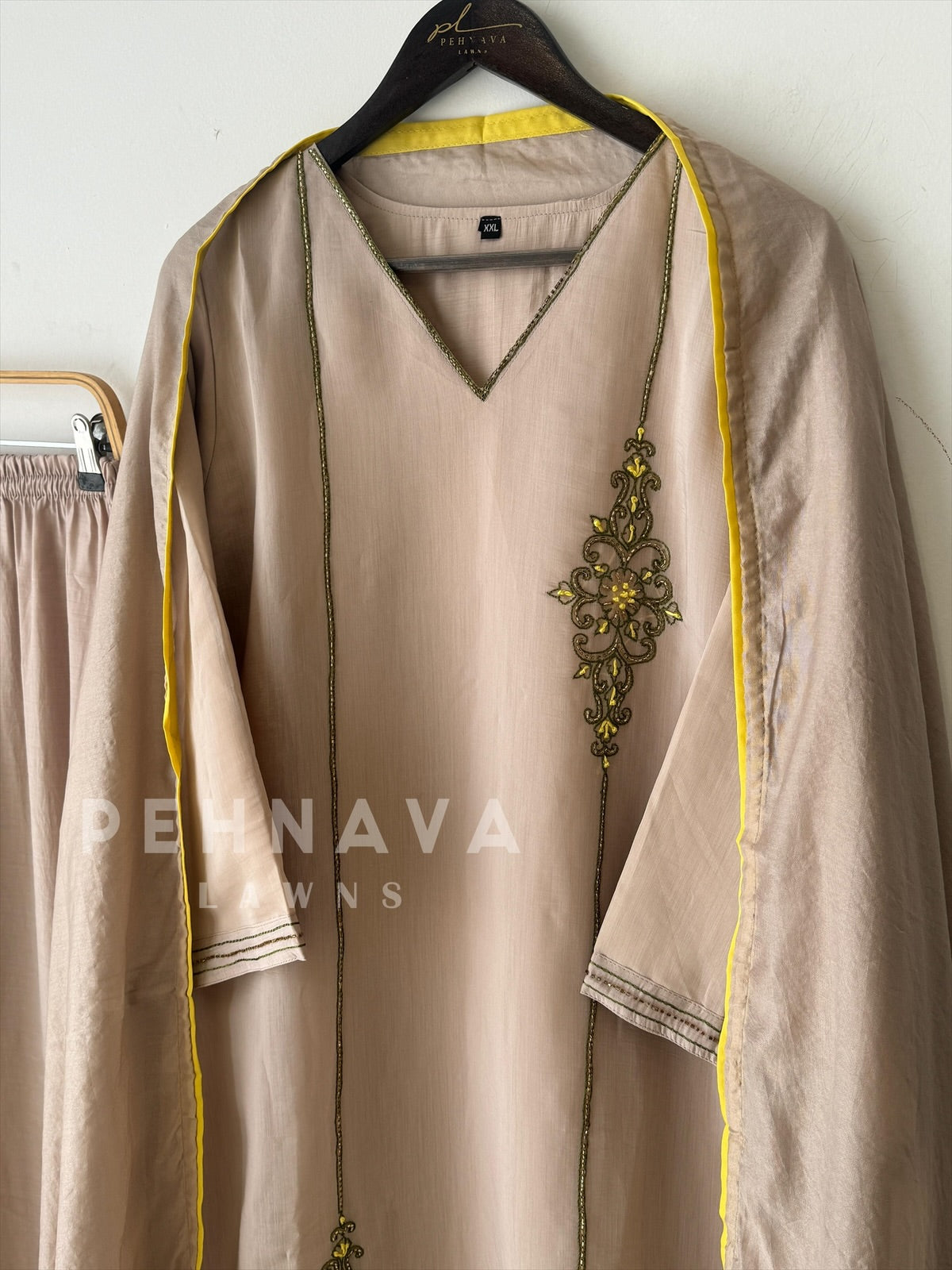 Handworked panel cut Chanderi Suit-3508 - Pehnava Lawns