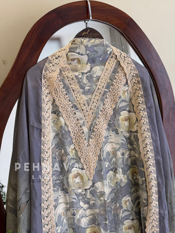 Muslin Floral Printed Suit